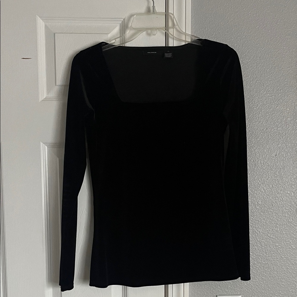 Black Velvet Long-Sleeve Square Neck Top